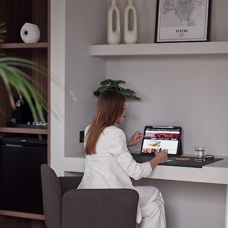 Bond Smart Living Suites Атина Екстериор снимка