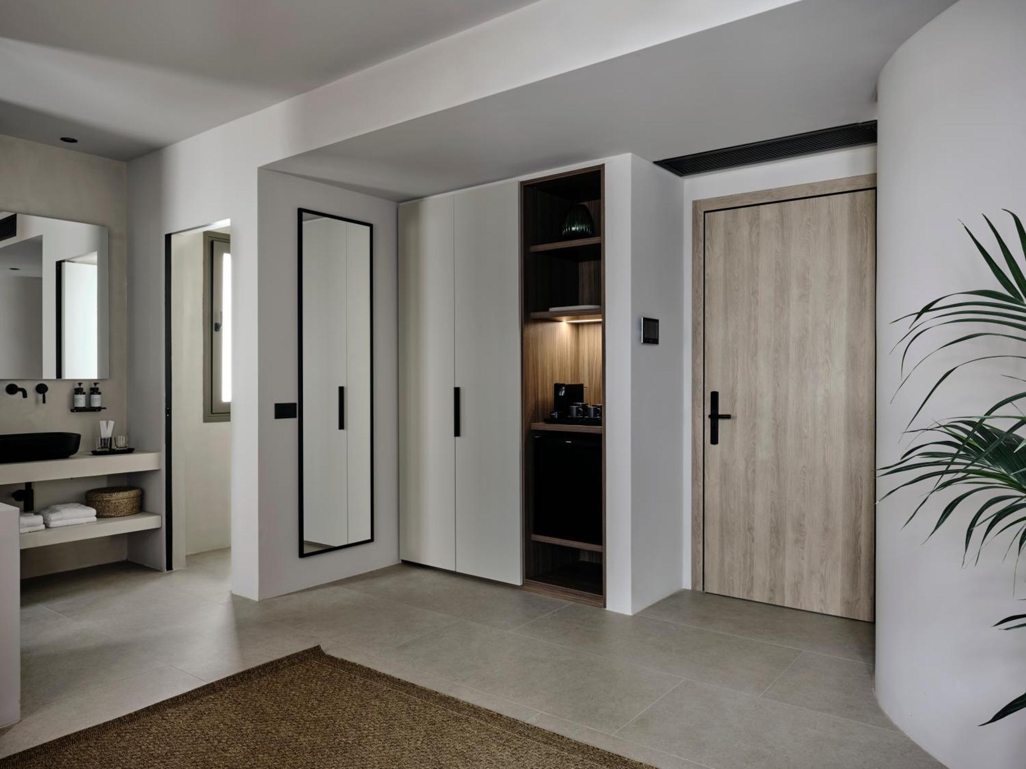 Bond Smart Living Suites Атина Екстериор снимка