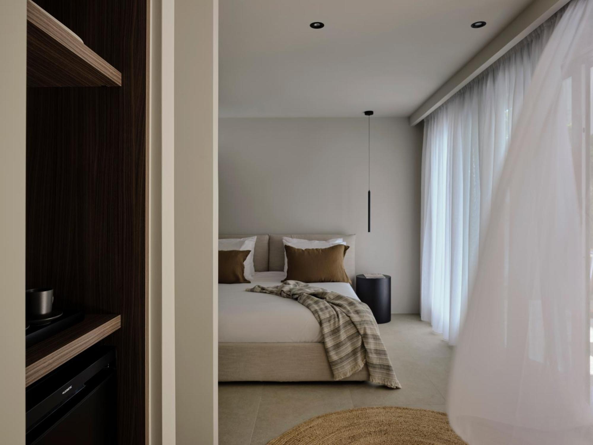 Bond Smart Living Suites Атина Екстериор снимка