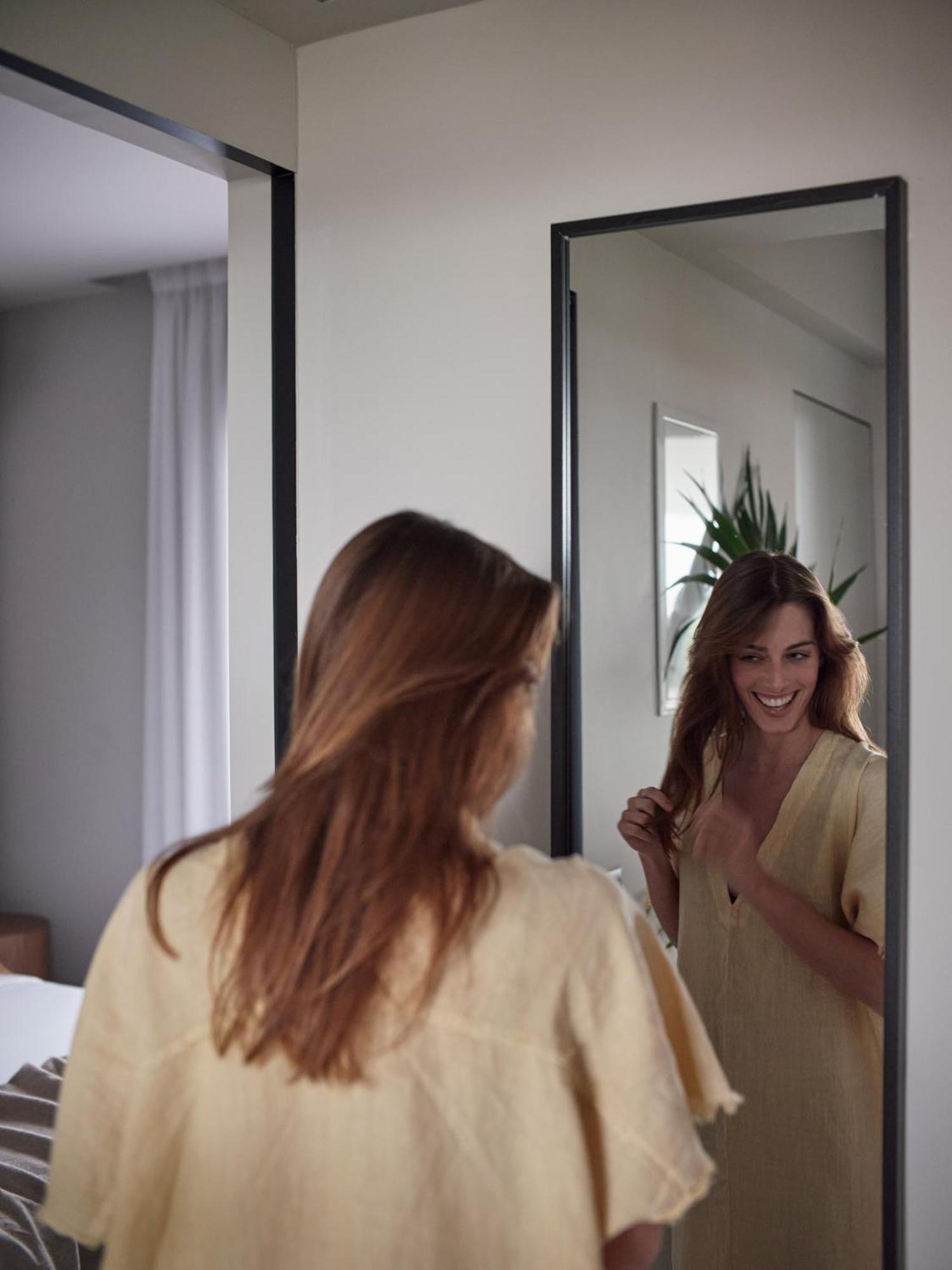 Bond Smart Living Suites Атина Екстериор снимка